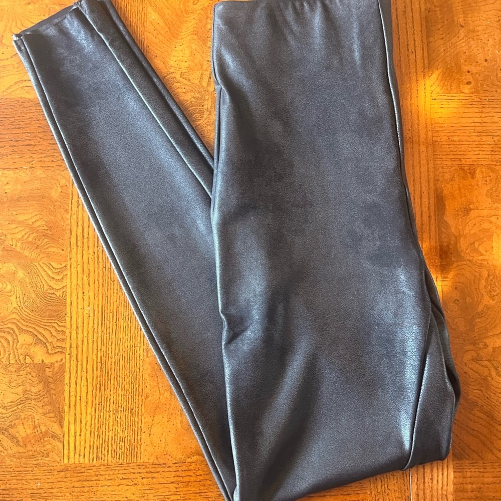 Gianni Bini Metallic Gray Pants